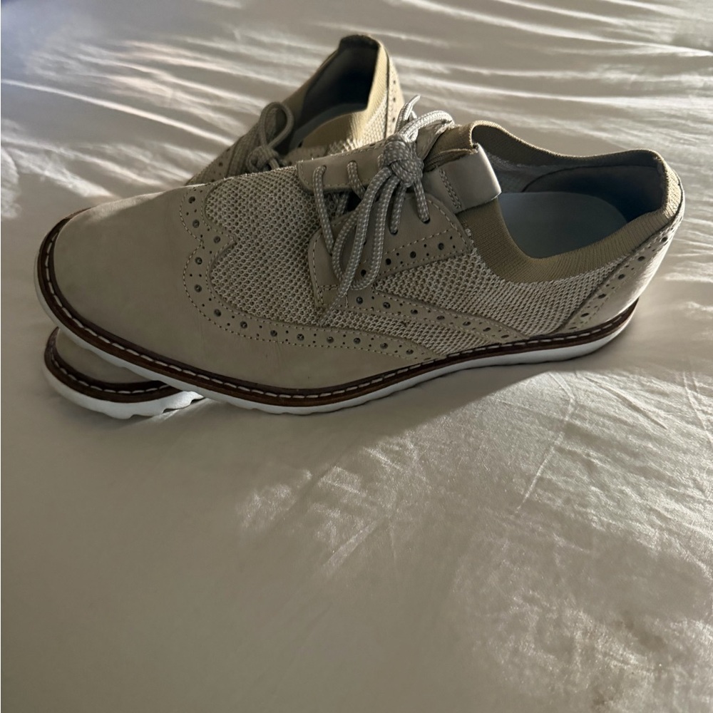 Johnston & Murphy Beige Perforated Oxfords